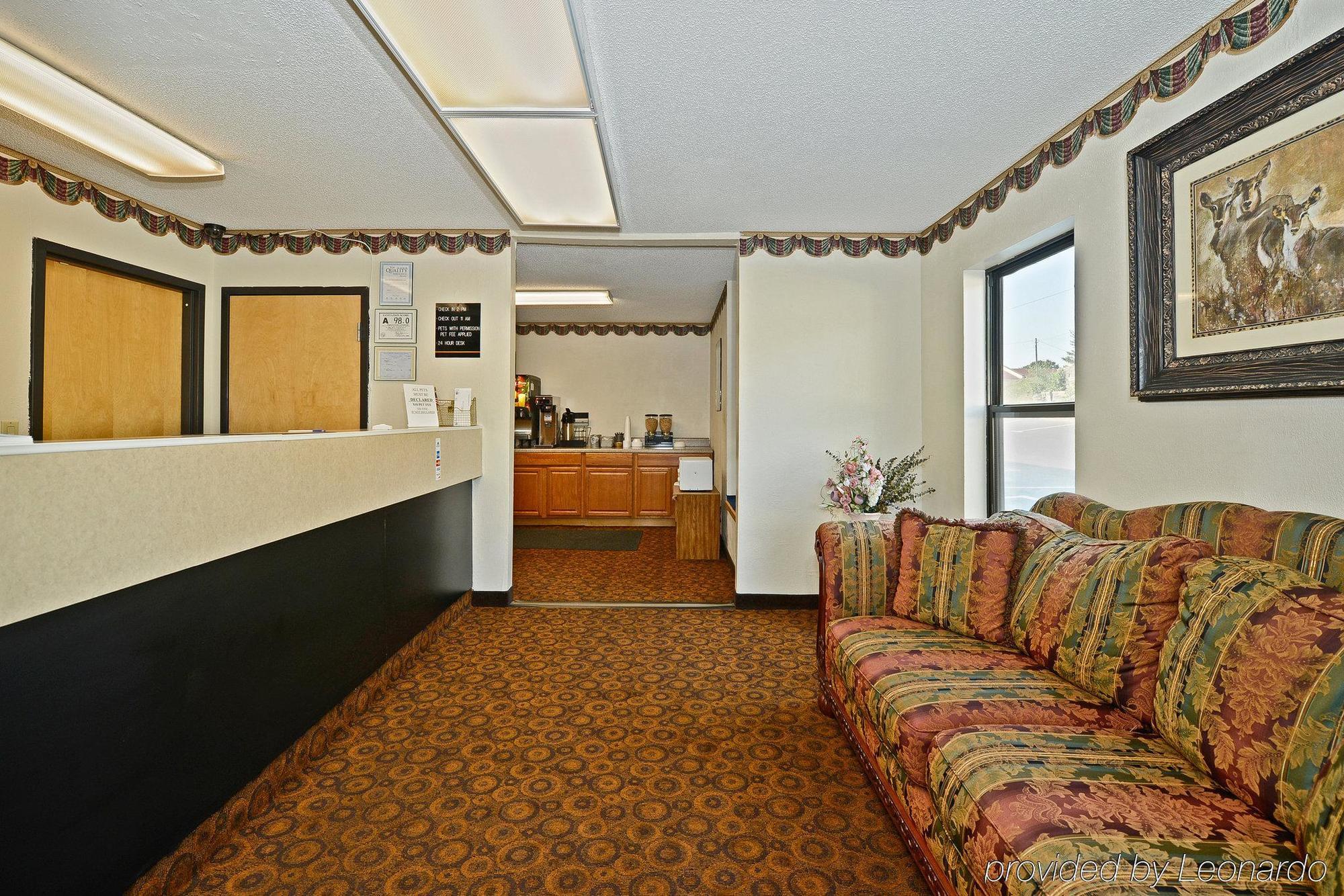 America'S Best Value Inn 斯泰茨维尔 内观 照片
